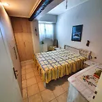 Manolis House Holiday home